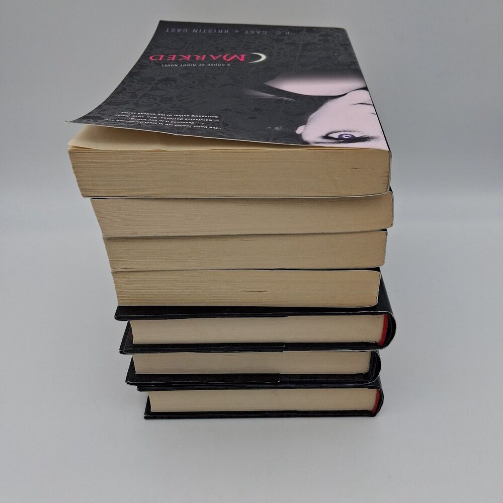 House of Night Book Series 1-7 Hardcover & Paperback P.C. Kristin Cast - Picture 4 of 5